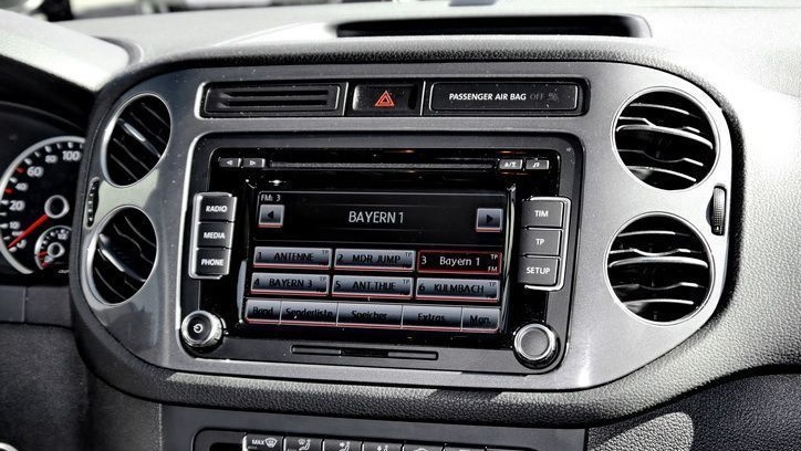 VW RNS 510 Sat Nav Stereo Golf Plus Navigation CD DVD Radio Mit Code V16  Karten